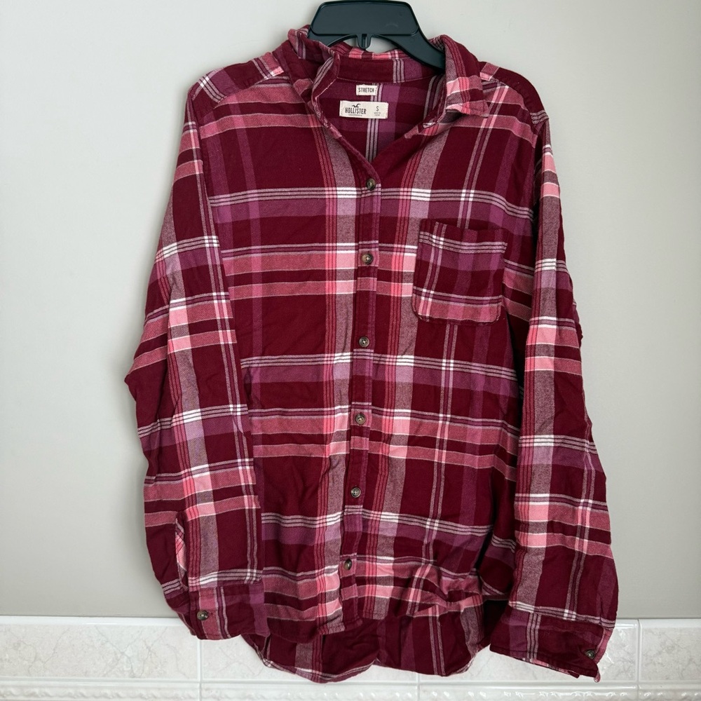 Hollister Red and Pink Plaid Stretch Casual Button Down Flannel Shirt